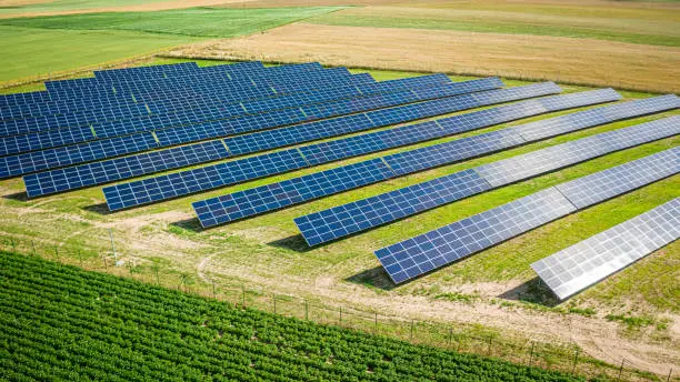 La capacidad solar de EE. UU. se acerca a los 300 GW, suficiente para abastecer a 50 millones de hogares