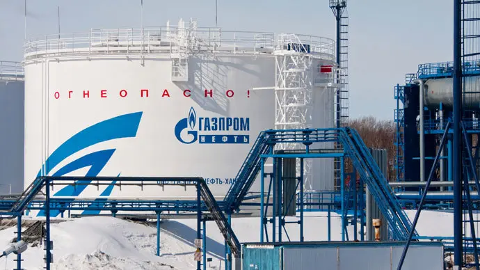 Ucrania ataca refinería mientras Moscú se prepara para extender la prohibición de exportación de diésel
